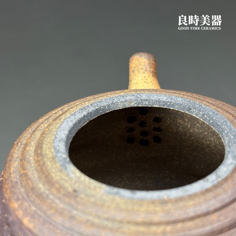 【周聖鈞】無釉岩礦壺 250ml