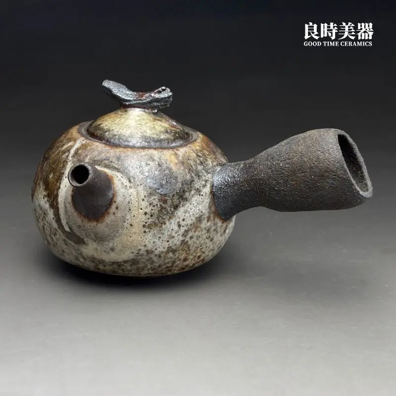 許旭倫老師作品細節-仿生岩石質感雕塑工藝-良時美器