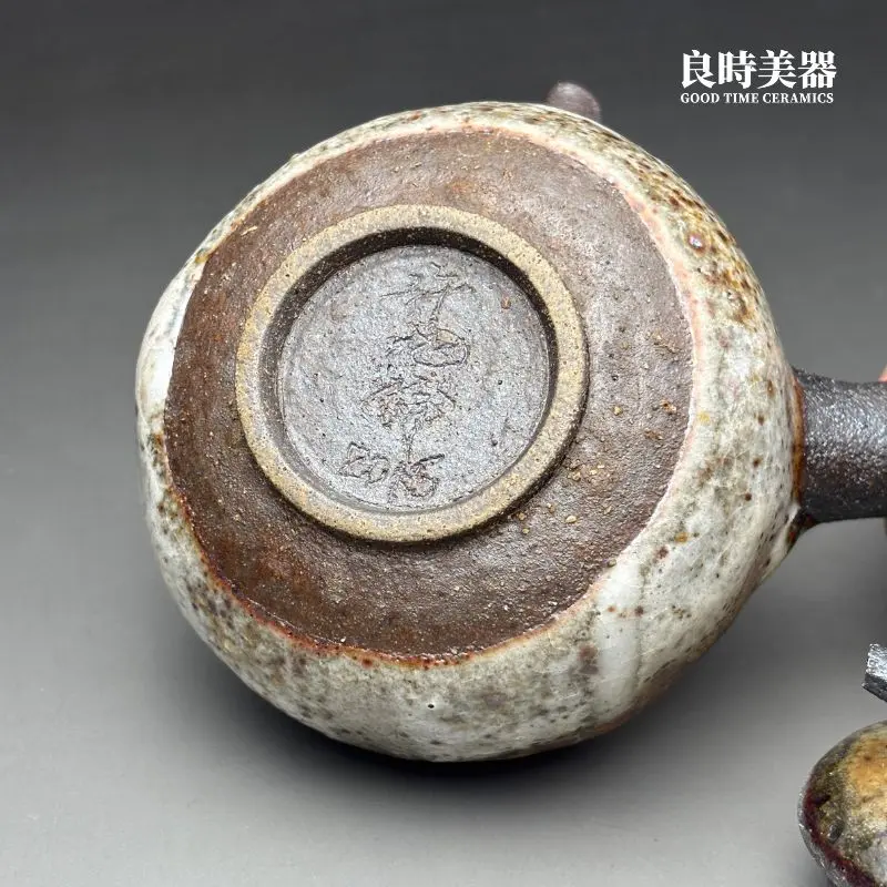 T-HSU-1-26 (7) 許旭倫手作茶壺底部落款-名家認證精品-良時美器