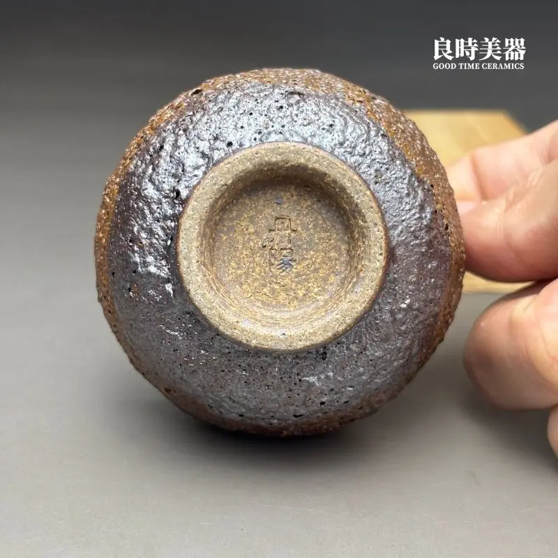 岩礁冰裂主人杯底款-良時美器