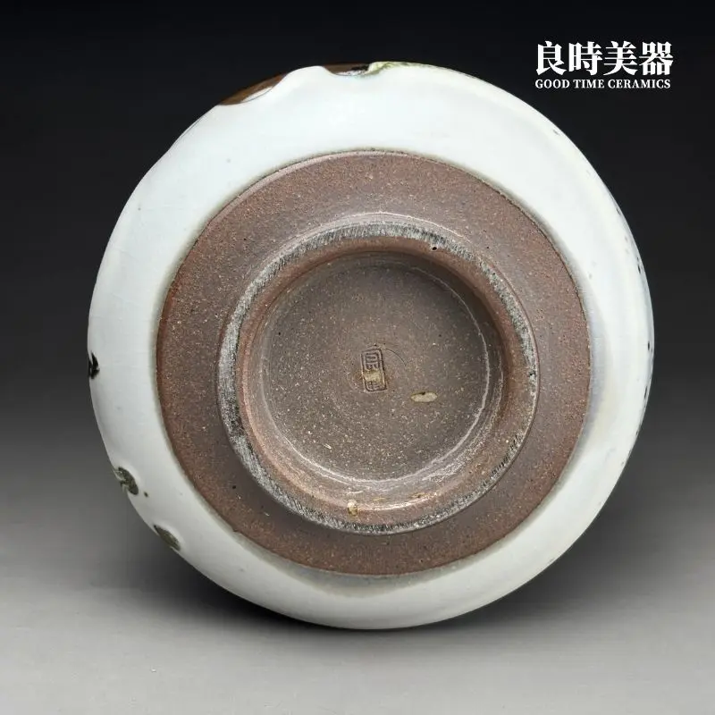 hsu-2-37 (6) 台灣陶藝茶碗-許旭倫無釉足部與有釉表面的色澤對比
