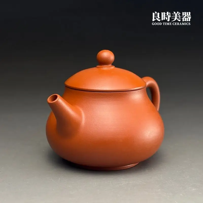 T-LYUR-5 (2) 台灣茶器推薦-林永裕手作朱泥茶壺圓潤壺把與壺嘴細節