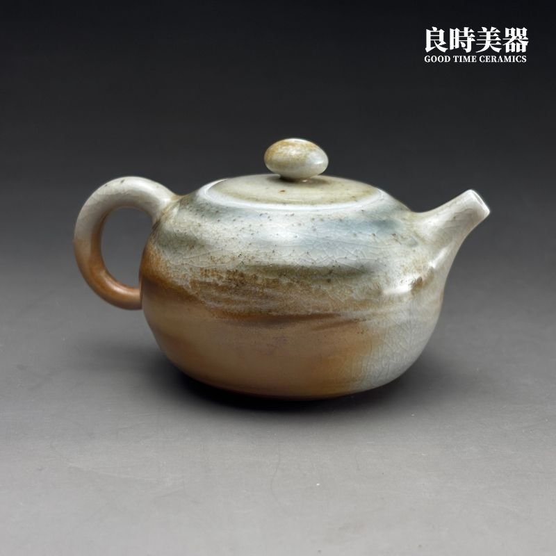 sgg-061-1 (4) 台灣茶器推薦-周聖鈞手作Sgg-061-1虎紋柴燒壺135ml背面