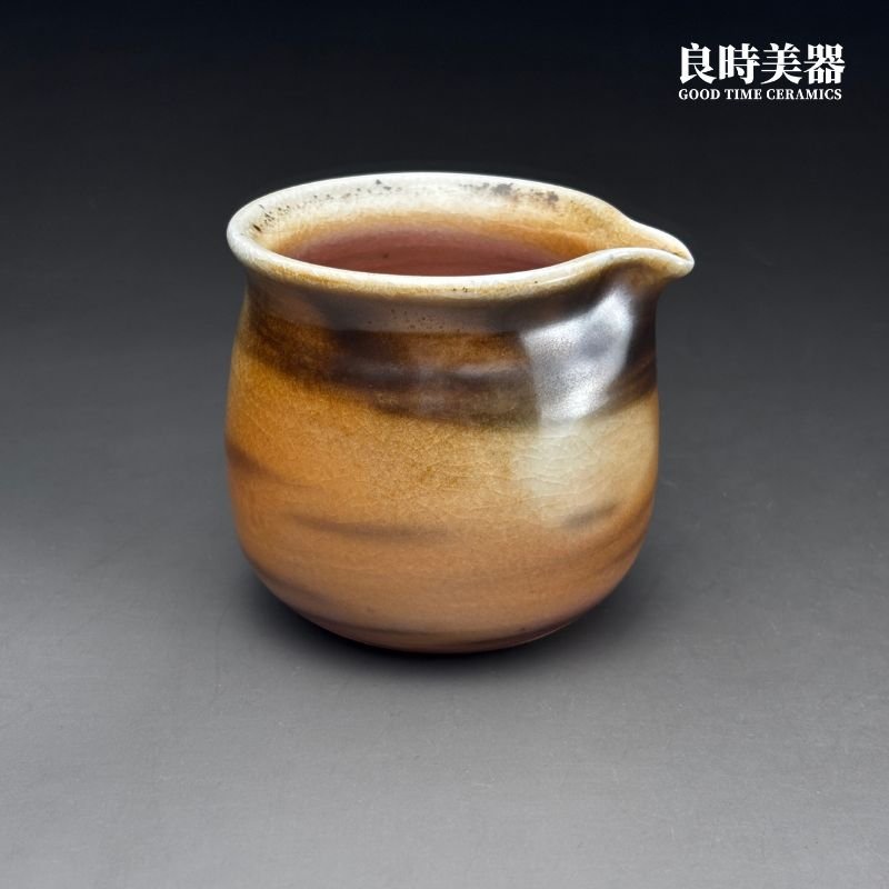sgg-063-2 (1) 台灣茶具-周聖鈞Sgg-063-2虎紋柴燒茶海210ml天然虎斑線條與尖嘴特寫