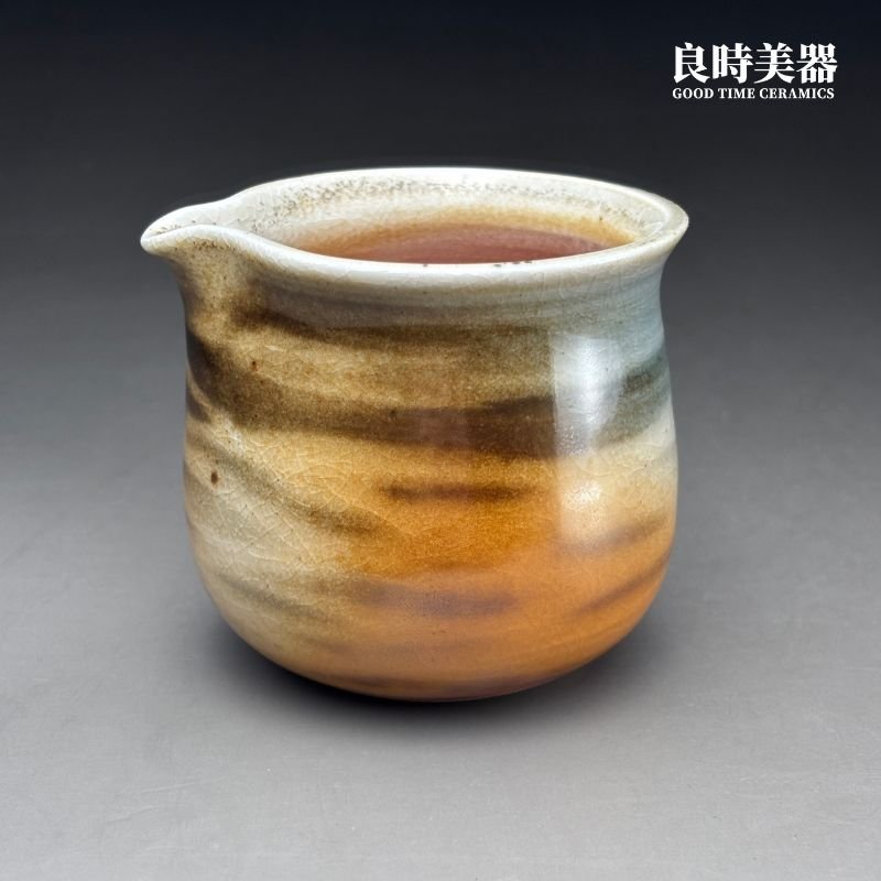 台灣茶具-周聖鈞Sgg-064-2虎紋柴燒茶海230ml天然虎斑線條與尖嘴特寫