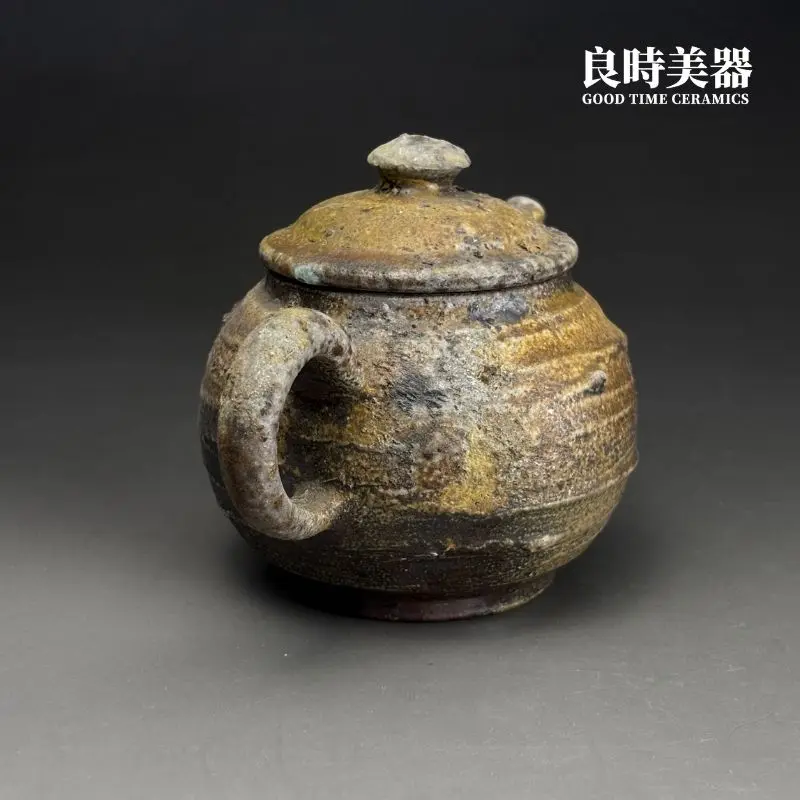 ccz-11 (6) 張家誌手作入炭柴燒壺耳形圓把與斑駁火痕側面視覺