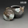 張家誌手作入炭柴燒壺耳形圓把與大口壓蓋側面視覺