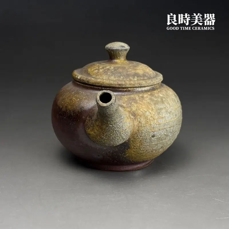 ccz-15 (2) 台灣茶器推薦-張家誌手作入炭柴燒壺直流壺嘴與出水結構細節