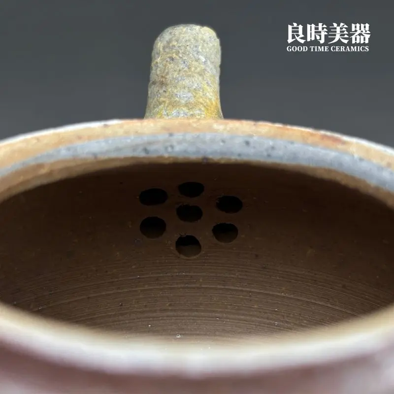 ccz-15 (5) 台灣茶具-張家誌手作入炭柴燒壺內壁七孔直排濾網工藝細節特寫