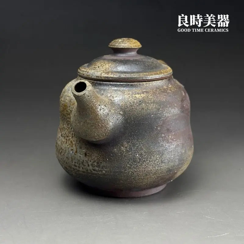 良時美器台灣茶器推薦-張家誌手作入炭柴燒壺290ml高聳圓筒整體造型