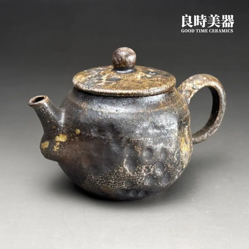 良時美器台灣茶器推薦-張家誌手作入炭柴燒壺190ml圓扁幾何整體造型
