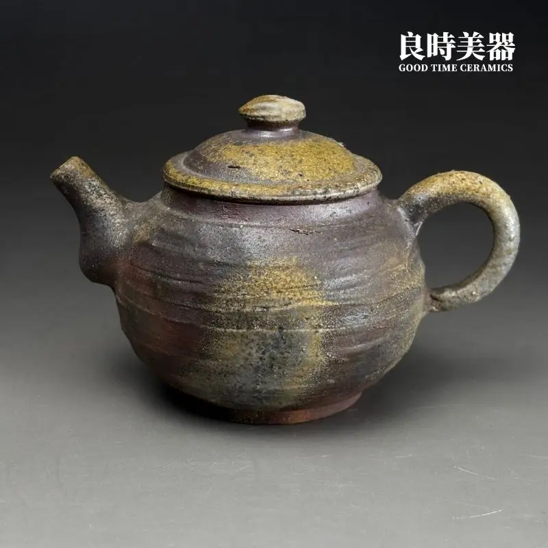 ccz-9 (1) 台灣茶具-張家誌手作柴燒窯變弦紋仿鼓壺-Ccz-9正面外觀與手工階梯弦紋