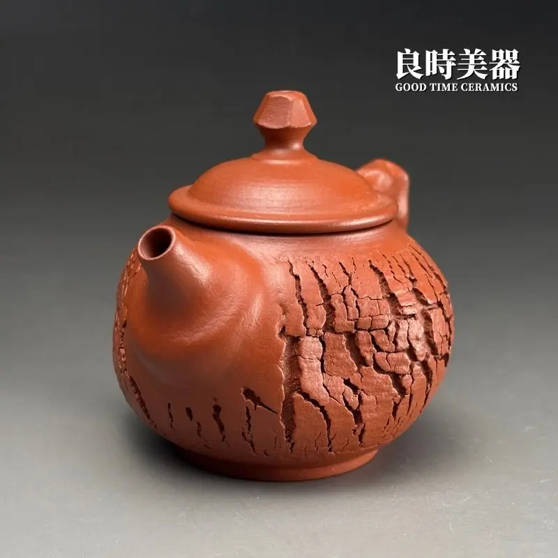 台灣茶器推薦-陳政嵐手作爆裂朱泥壺直流壺嘴與微仰出水結構細節