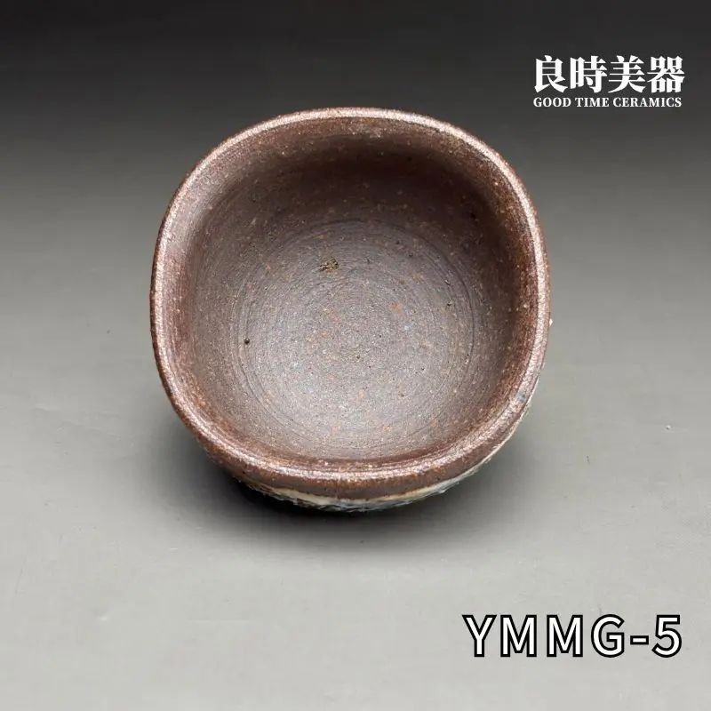 台灣茶器推薦-陳明謙手作天空藍窯變岩礦杯-ymmg-5俯視正四方口與內壁胎面特寫