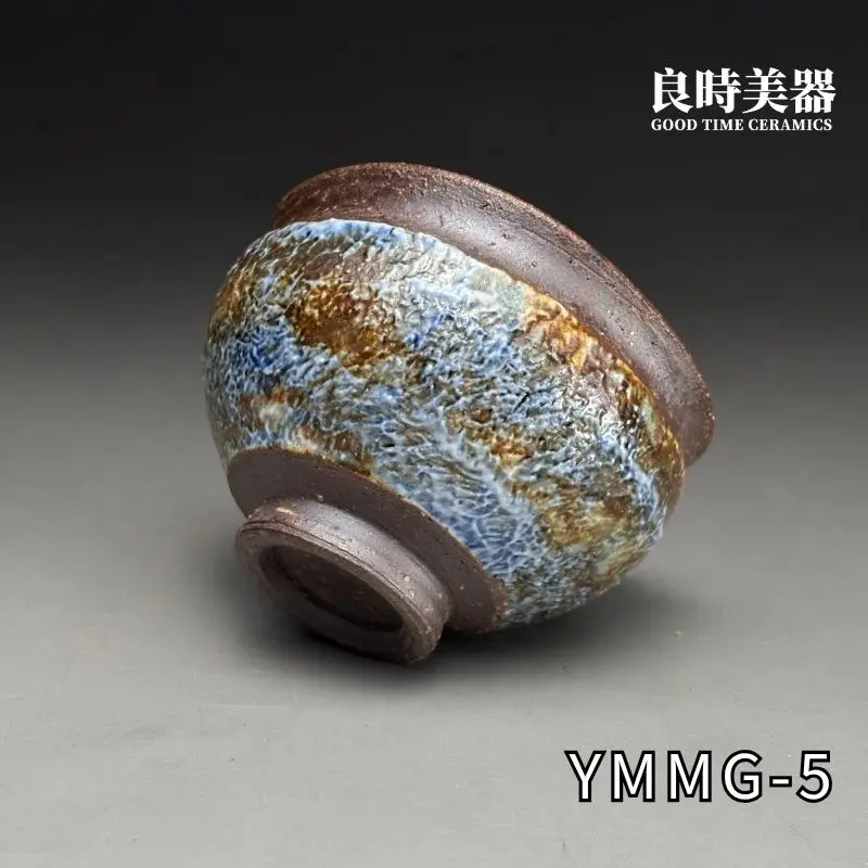 台灣茶具-陳明謙手作天空藍窯變岩礦杯乳白與灰藍流淌不規則結晶特寫ymmg-5