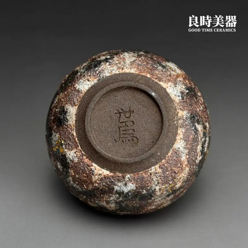 良時美器台灣茶器推薦-江世為手作岩礦茶杯底足與世為落款款識真跡