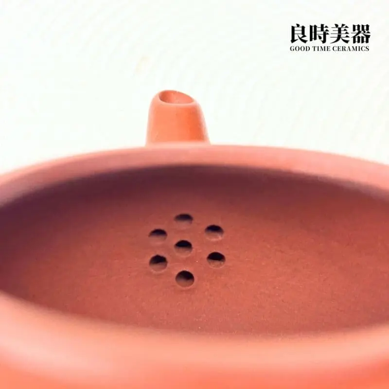 高端台灣茶器-永隆研製朱泥水平標準壺手工修接內孔細節