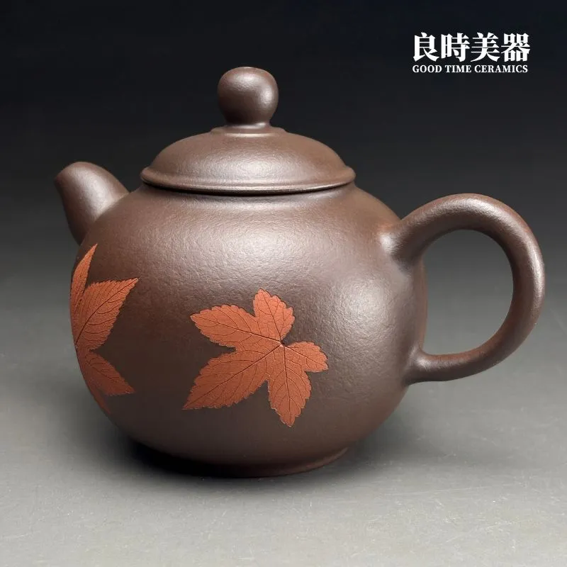台灣茶具-陳政嵐楓葉紫砂壺250ML手把紋路